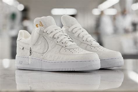 af1 lv bianche|Louis Vuitton x Air Force 1 Low 'White Team Royal'.